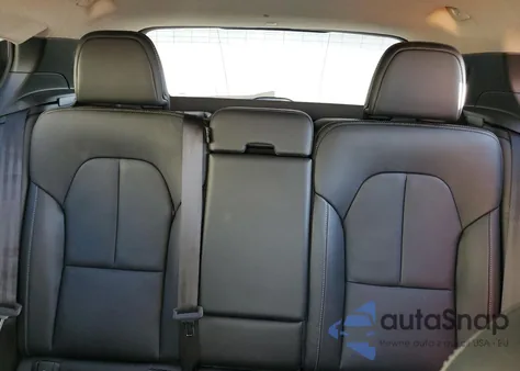 2019 Volvo Xc40 T4 Momentum z USA, uszkodzony, nr VIN YV4AC2HK4K2154423